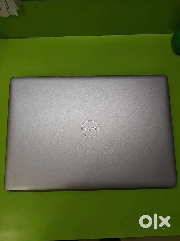Dell Inspiron 3584 Silver, 7th gen i3 7020U, 500gb SSD with 8gb ram