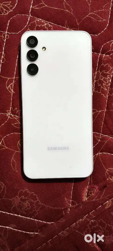 Samsung A15 5g one year old 8/128 ekdam new condition me h