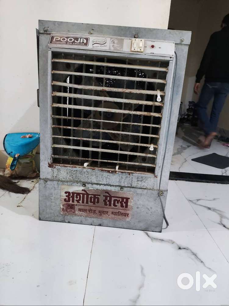 Large size cooler  in working condition for sale