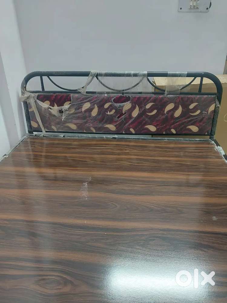 5x6 Iron Bed – Strong & Stylish