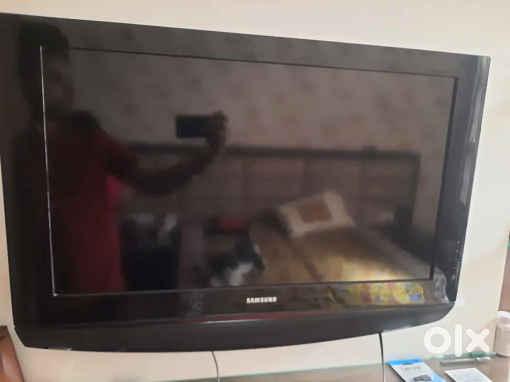 Samsung colour TV 32inch
