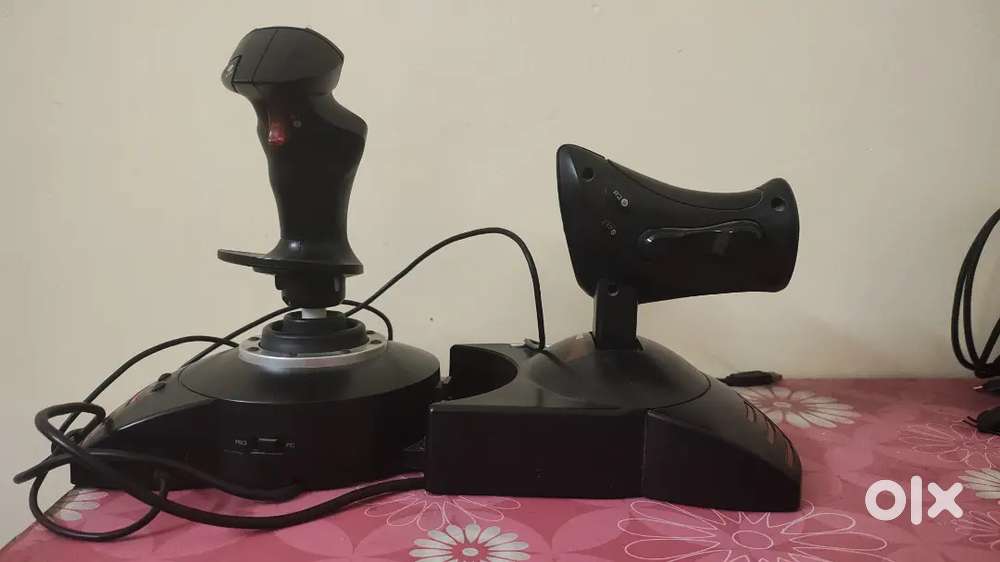 Thrustmaster HOTAS X Flight controller for flight simulators