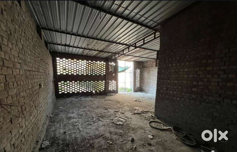 Godwon type shed space