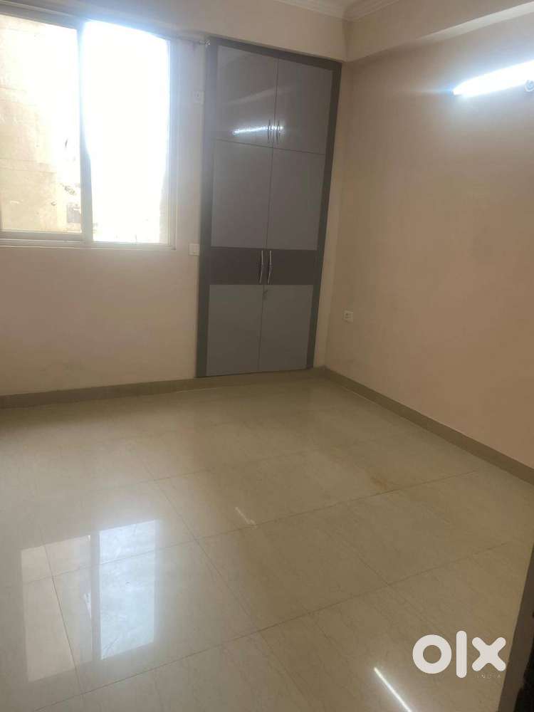 Urjent Requirement Femal Staff