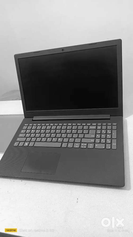 Lenovo IdeaPad i3 laptop Ram 8gb SSD 256gb graphics 4gb