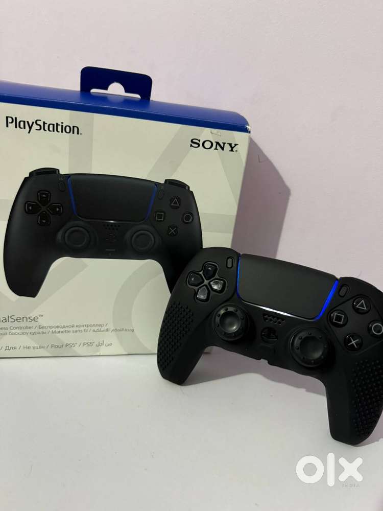 PS5 DualSense Controller (Black)
