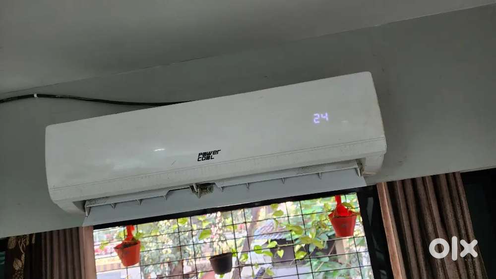 1 ton good condition AC