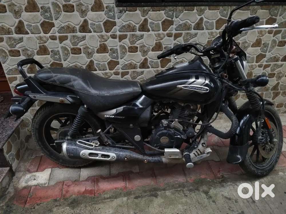 BAJAJ AVENGER BIKE 160