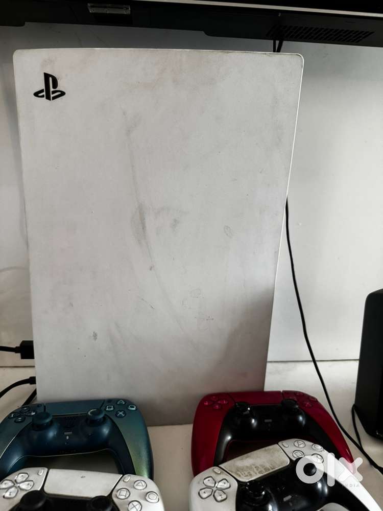 Play station 5, Disc edition, 800GB , 1 Year old