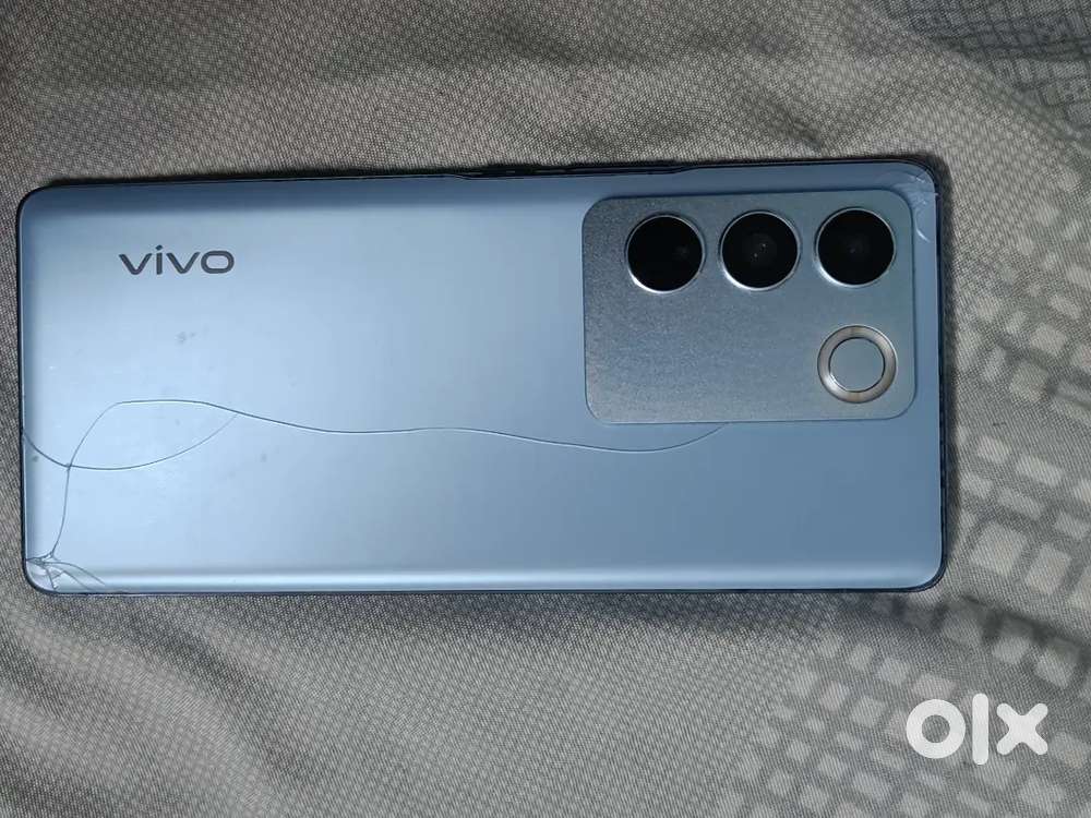 Vivo V27 8GB. 128 GB