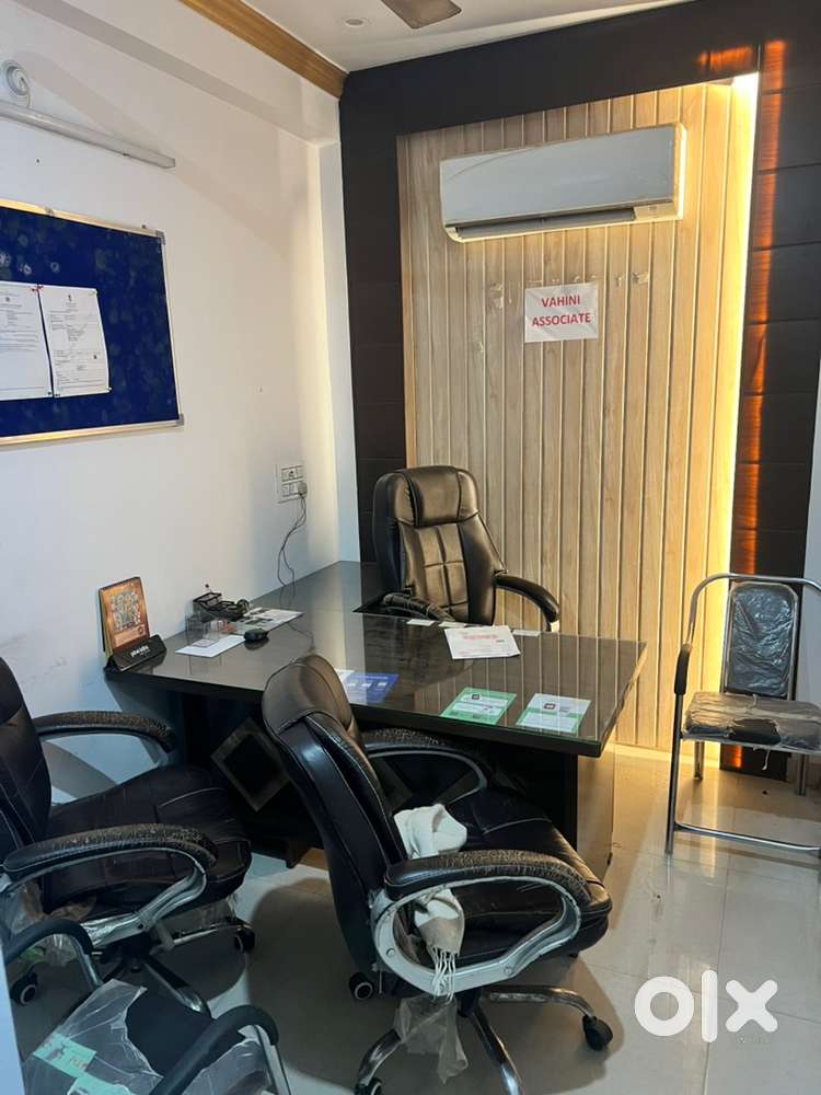 Fully furnished office space for rent near rk timber vibhutikhand lko