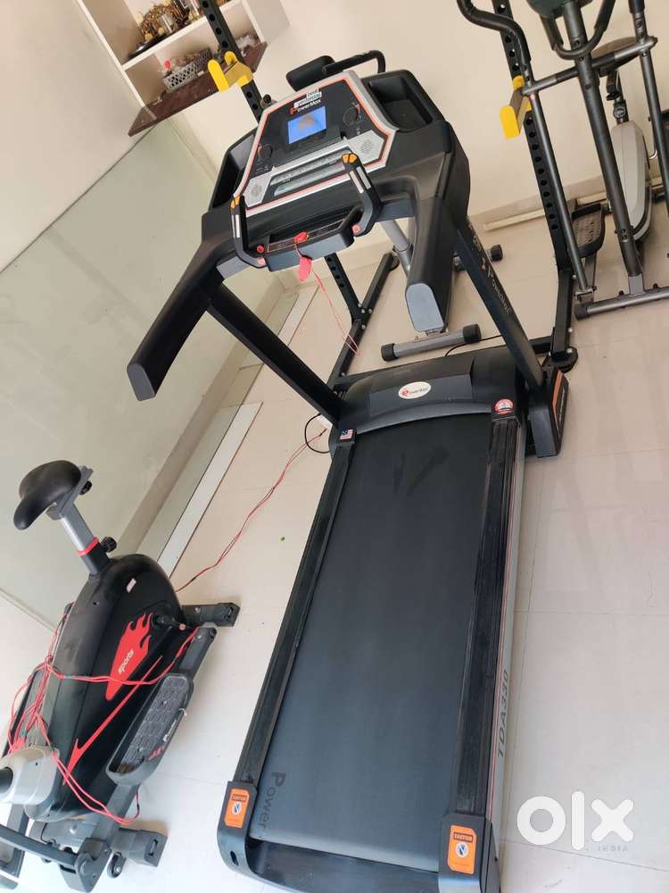 Cross trainer treadmill