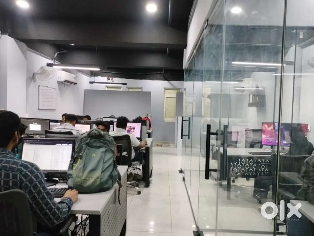Office for rent Sec-3