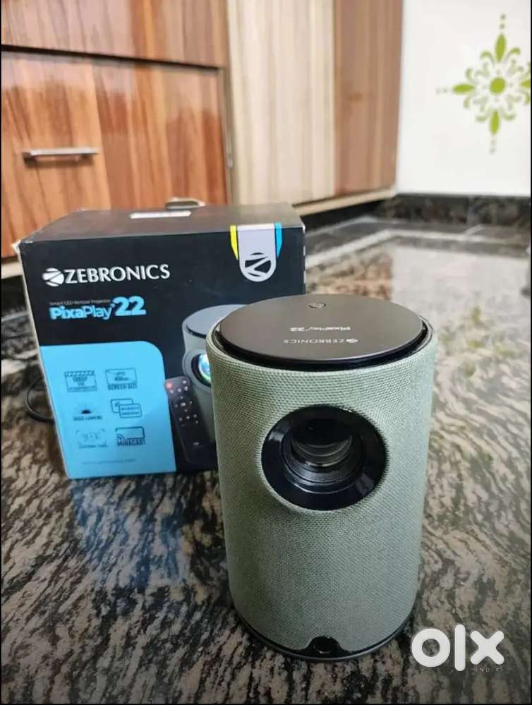 ZEBRONICS PIXAPLAY 22 Projector