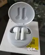LG Earbuds NEGOTIABLE for Selling