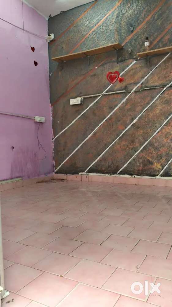 11ft x 11ft East facing Commercial Shop at Brodipet 4/10