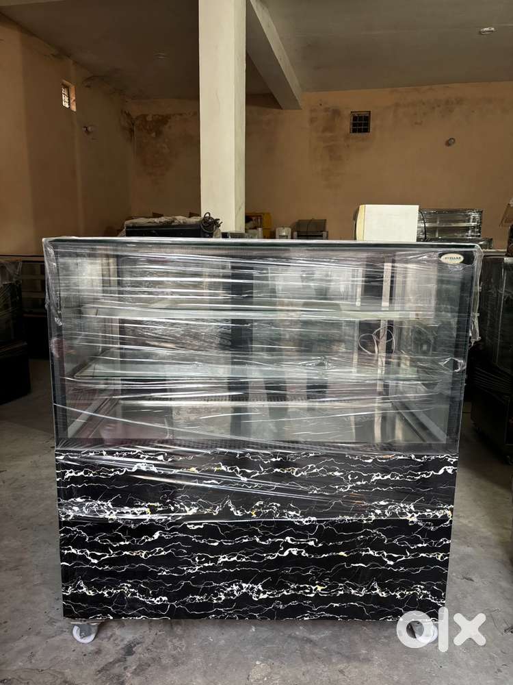 Stellar air cool fridge cake counter