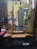 Dressing table