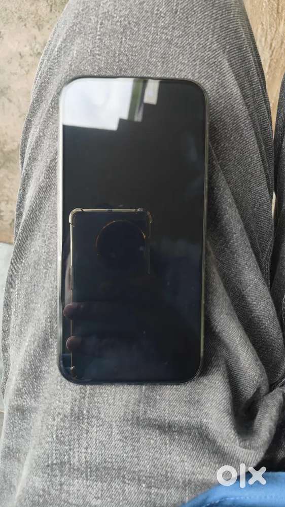 Iphone 15 black colour