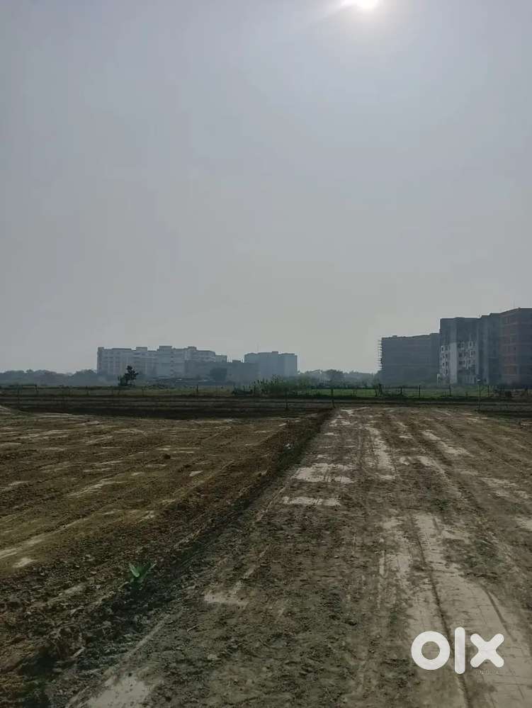Plot for sale on lucknow deva road