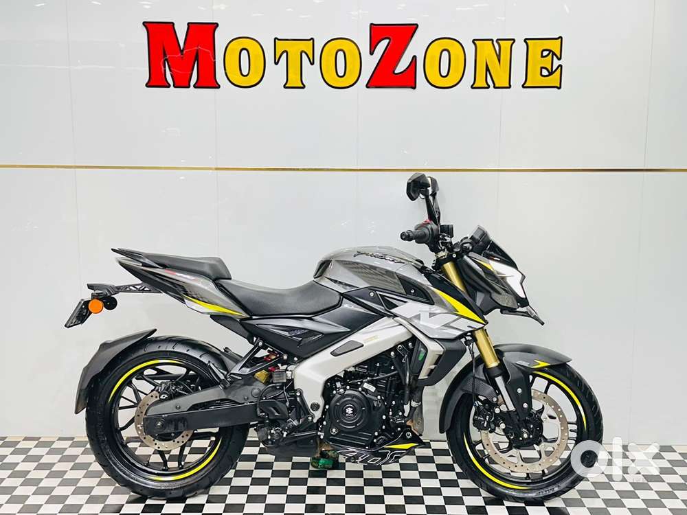 Bajaj Pulsar NS 400 Dual Disc ABS