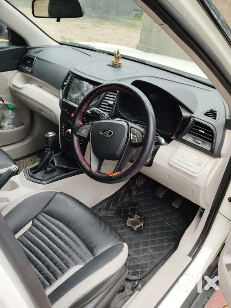 Mahindra XUV300 2021 Petrol 17000 Km Driven