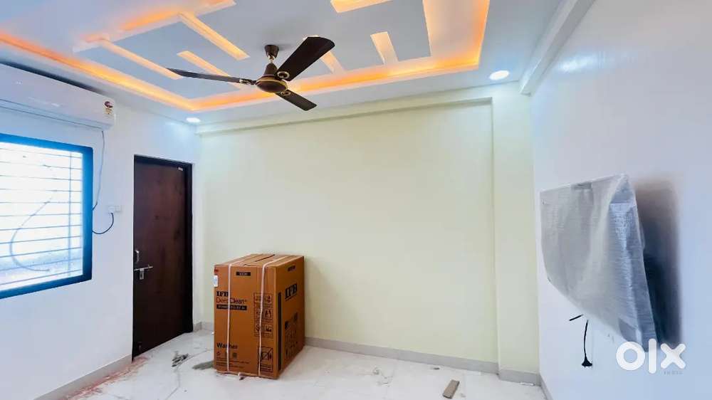 1 Bhk flat for rent semi furnished ready to move