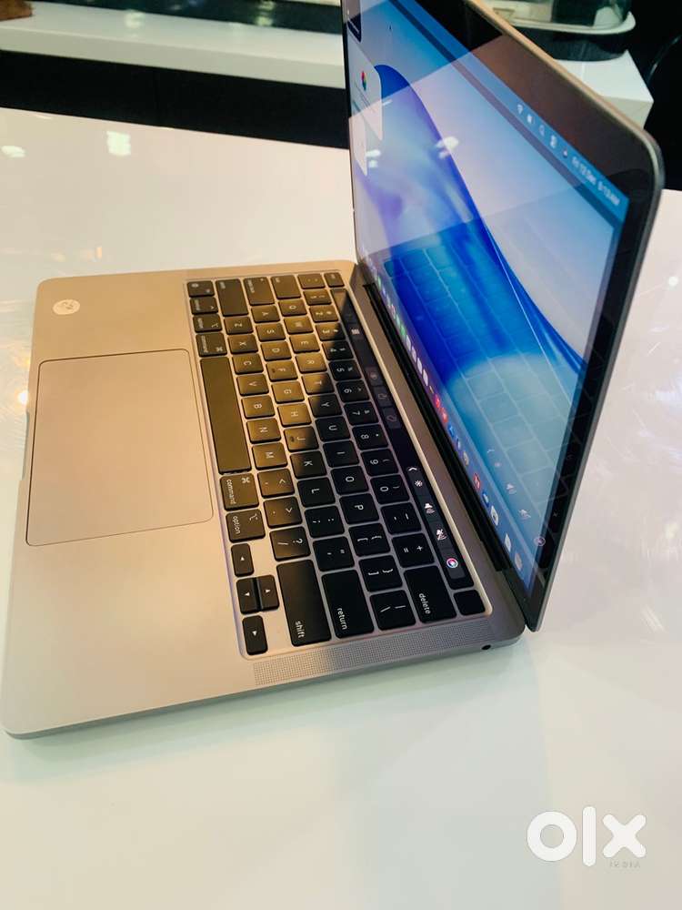 Apple MacBook Pro  13inch  2020  M1 Chip  16GB  1TB  A2338