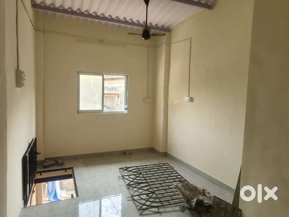 Sahar road no 1 1 floor property 220 sq feet for rent