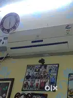 1 ton split AC good condition only gas dalegi