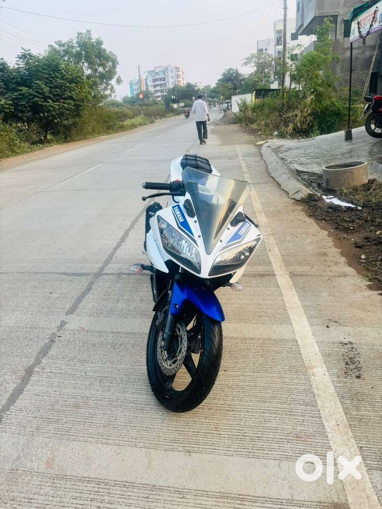 Yamaha R15 V2 - Good Condition