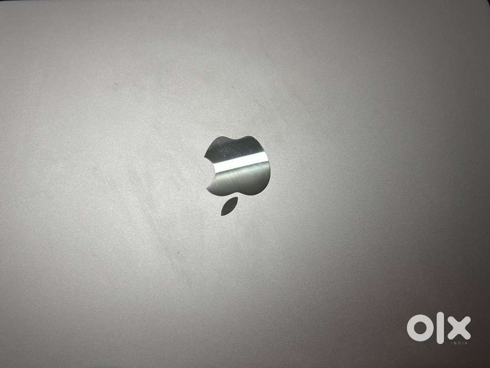 Macbook air m3 (8gb/512gb)