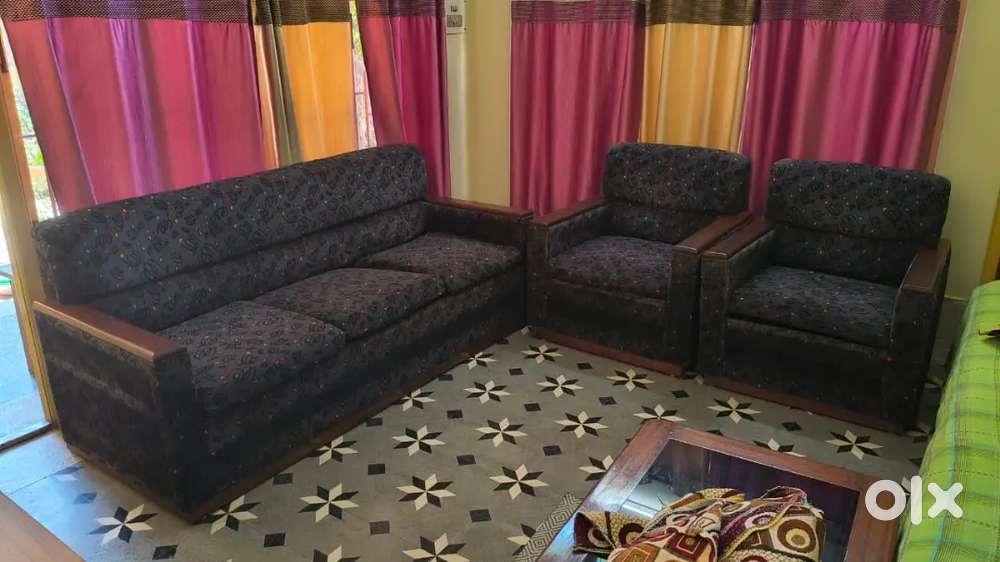 5-Seater Wooden Sofa