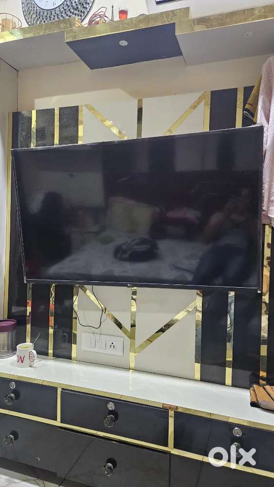 LG 50 inch Smart TV