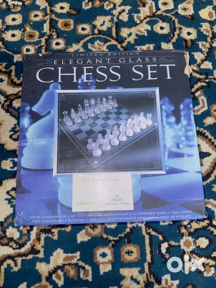 GLASS MADE CHESS