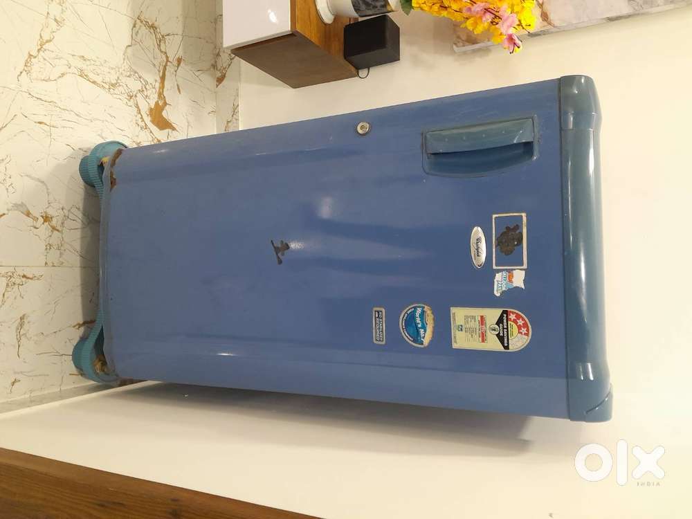 Whirlpool fridge 180L with stand , model:2010.