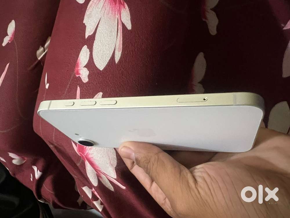 I phone 16e only 2month use phone with 1year warranty
