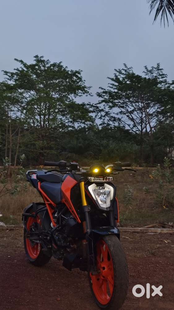 FOR SALE: 2023 KTM DUKE 200 BS6 - New Model, Best Price!