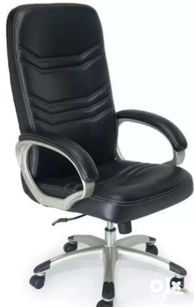 Office Boss High Back Latheree Chair