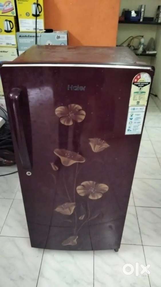 Good condition single door fridge