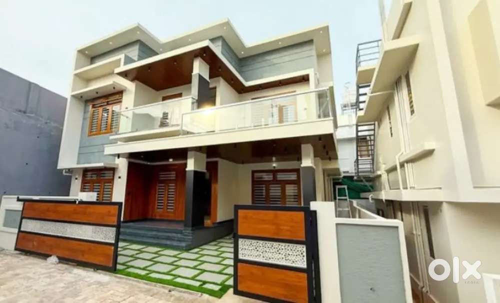 Pathirippala-shornur Highway side 2,3BHK Villa for sale