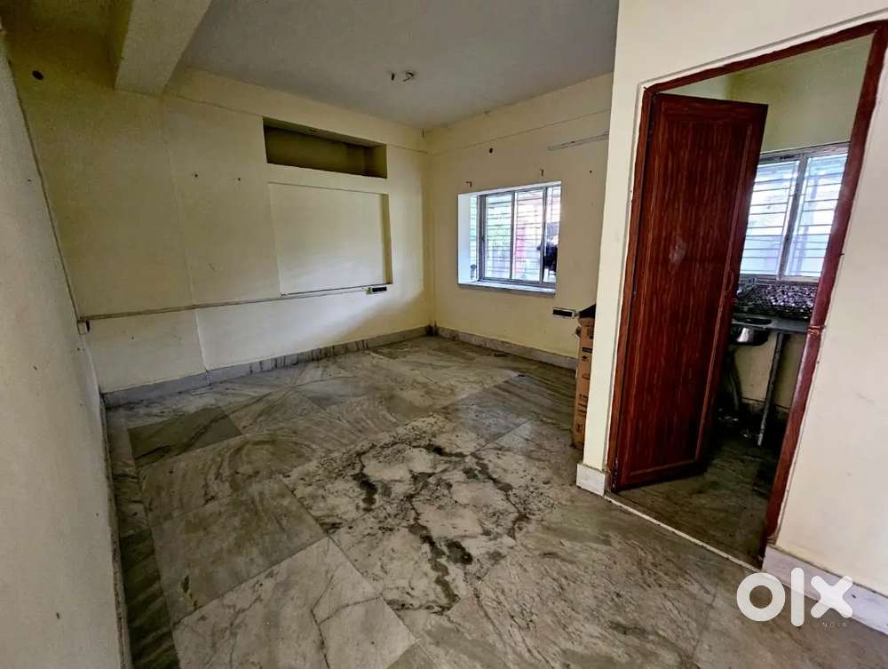 Instant shifting available ground floor office rent in joka.