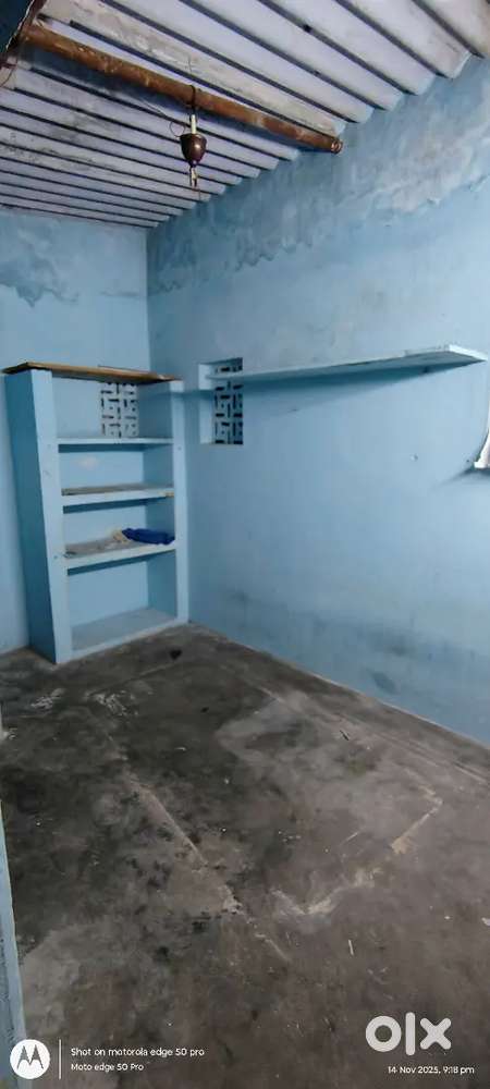 PENT HOUSE FOR RENT suitable for Bachelors