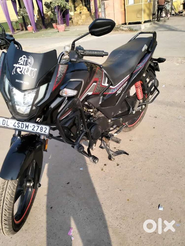 New Honda sp 125cc disk break  single hand use bike 10 month use only