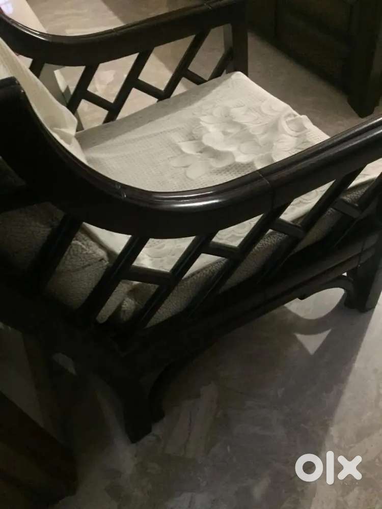 Sagwan five seater sofa with table