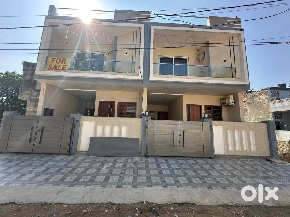 5BHK Luxurious Villa Available In Kalwar road