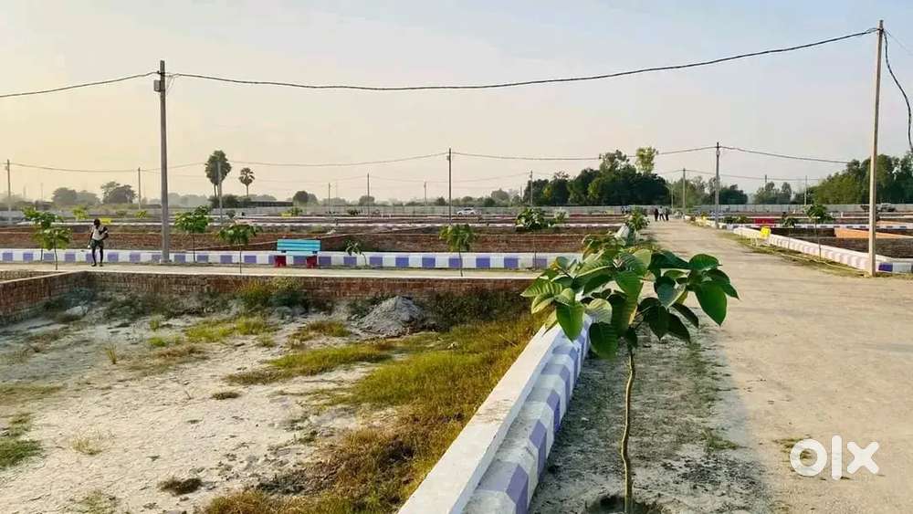 Plot in Lucknow kanpur raod banthra Thane ke pas