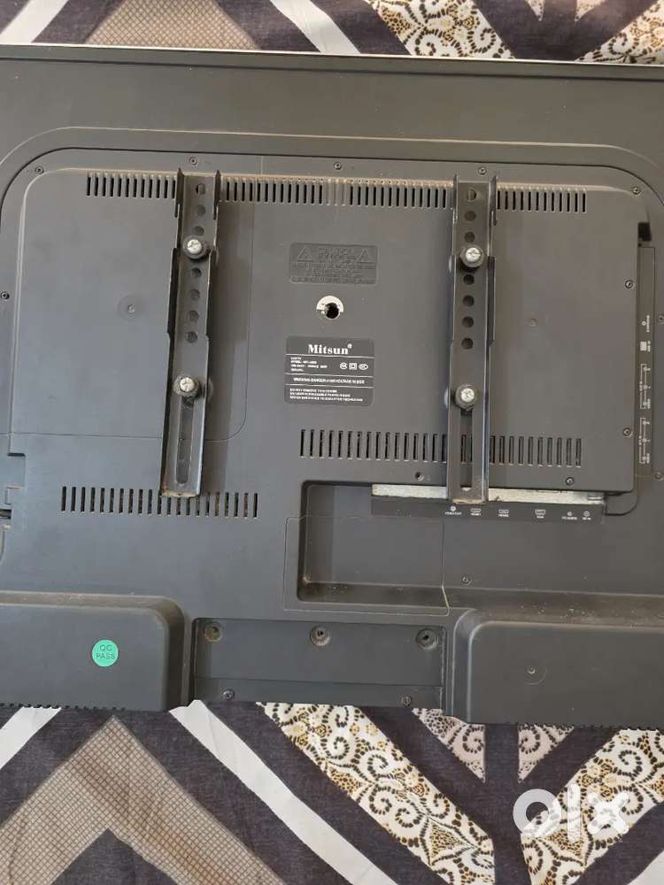 40 inch mitsun LED TV - NOT SMART