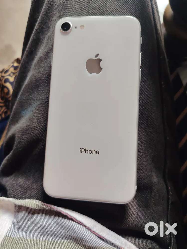 I phone 8 betry 100/
