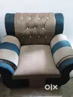 Do piece single seat sofa, only single seat,
